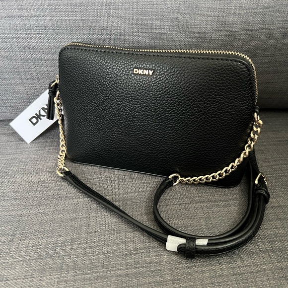 DKNY BRYANT PARK DOME TOP ZIP CROSSBODY SHOULDER BAG